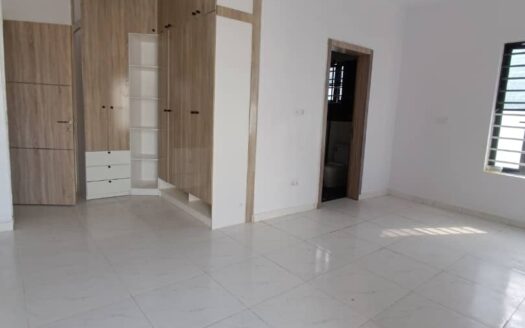 Newly Built 5 Bedroom Fully Detached Duplex