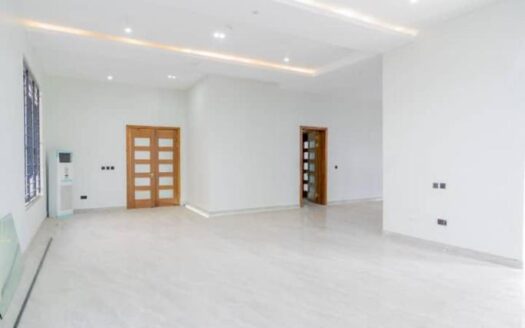 5 Bedrooms Partly Automated Fully Detached