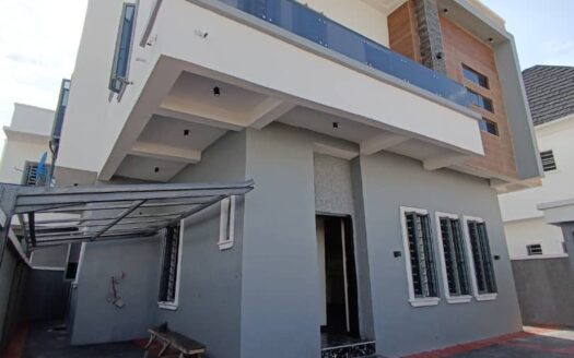 Newly Built 5 Bedroom Fully Detached Duplex